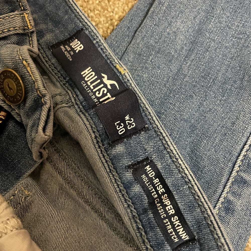 Hollister 00R jeans- mid rise super skinny